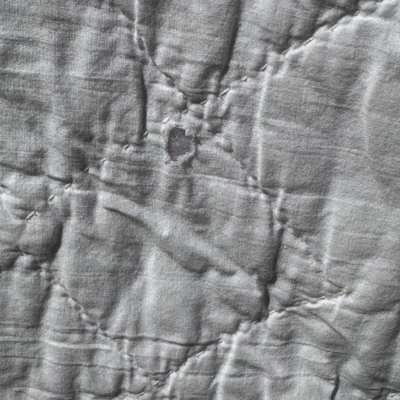 Beautiful Quilt - Picture 9 of 10